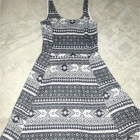Divided by H&M Mini Dress - Picture 1 of 2